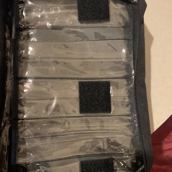 NWOT Freedom Bag Black Toiletry Travel Bag - Picture 5 of 7